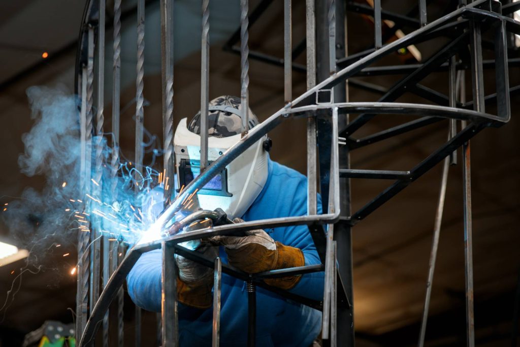 structural steel fabrication and installation in Tri-Cities